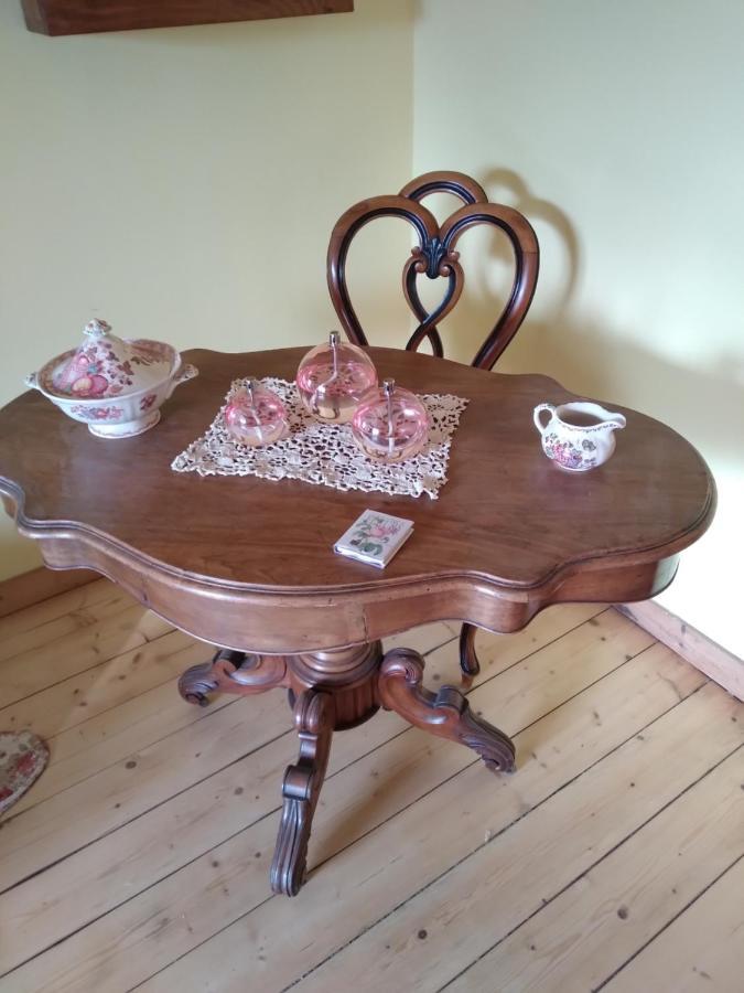 Les Dames De La Saugiat Bed & Breakfast Le Fied Luaran gambar