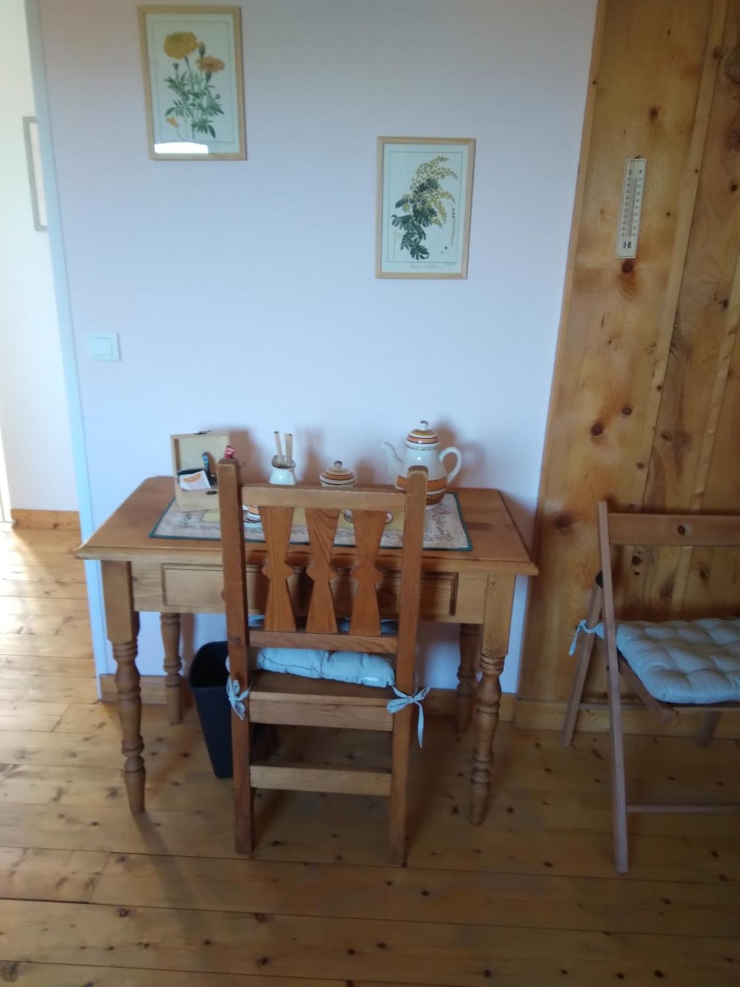 Les Dames De La Saugiat Bed & Breakfast Le Fied Luaran gambar